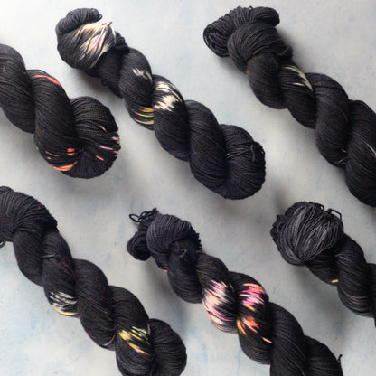 BKD Yarn, Hand dyed yarn Germany, Colourway: Black Neon